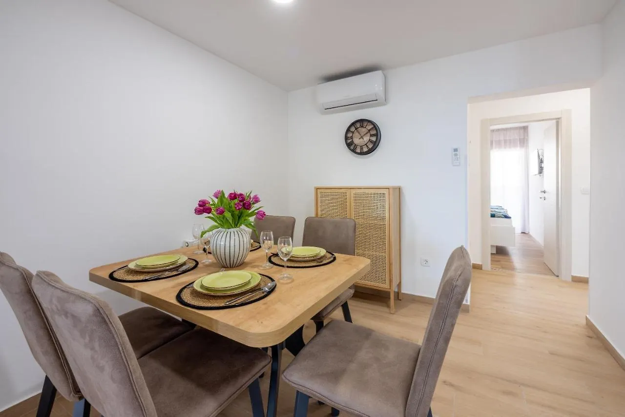 Holiday Home Viktorija Dramalj
