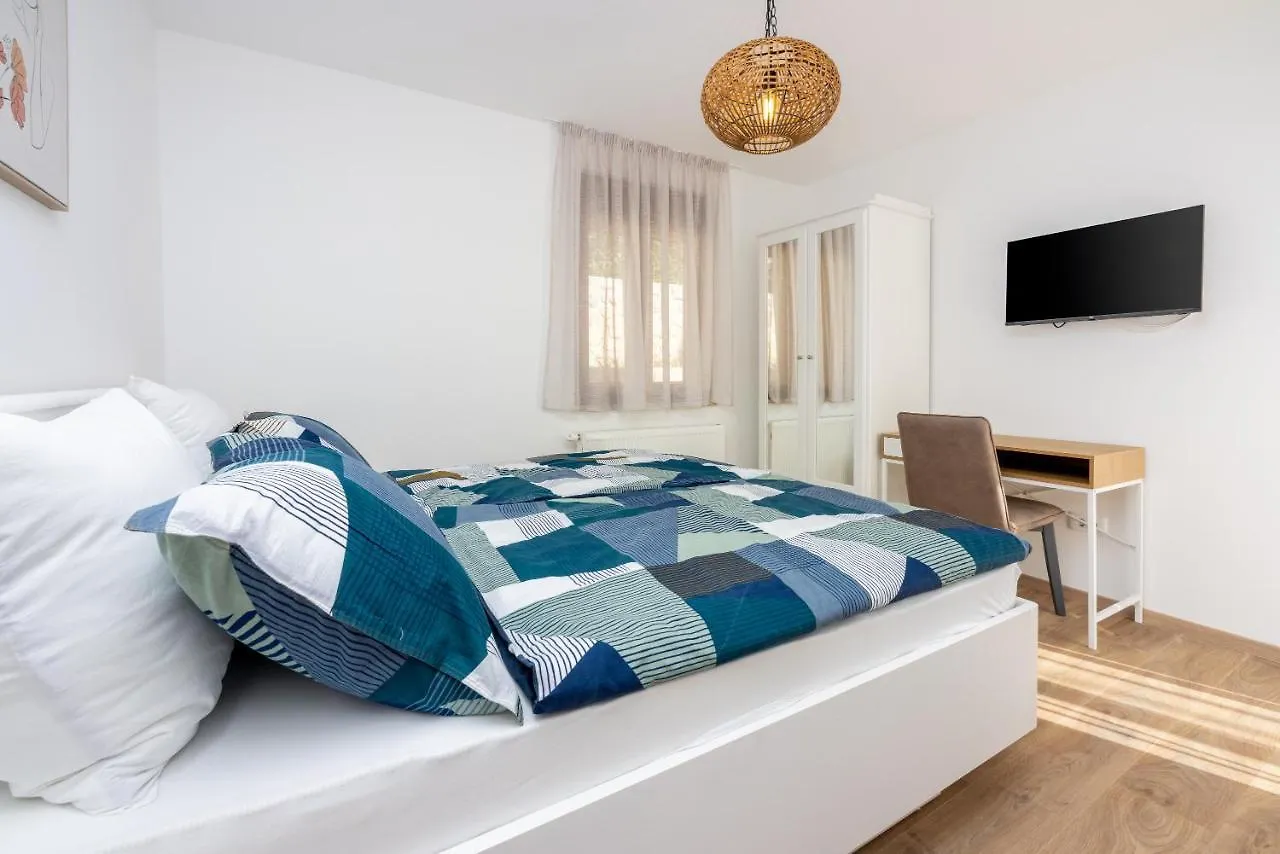 Holiday Home Viktorija دْغاماي